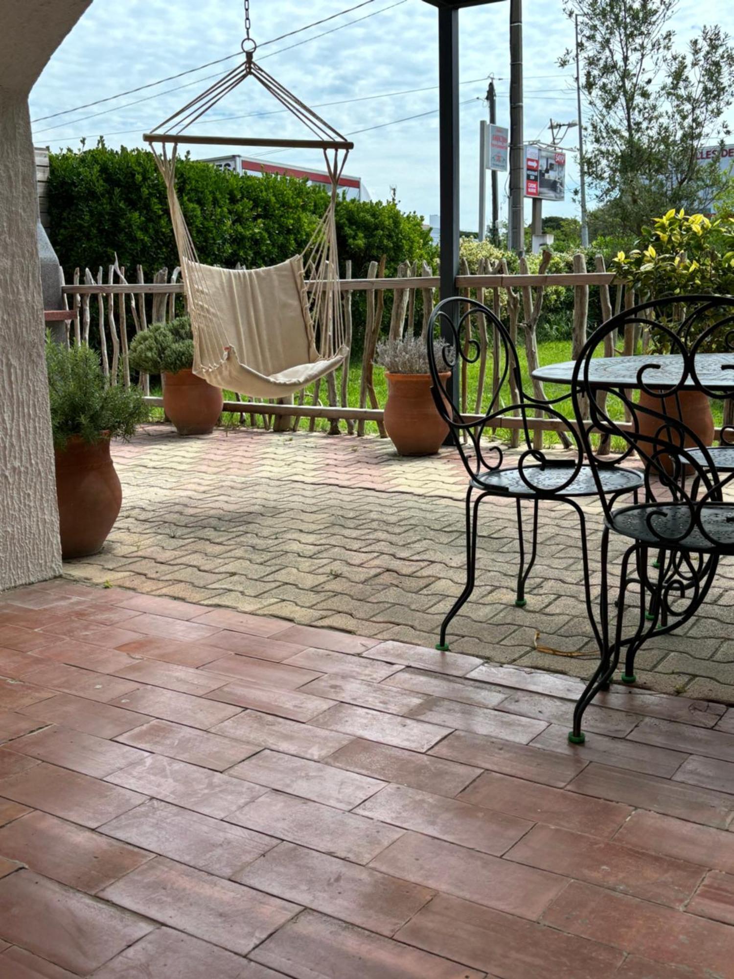 Appartamento Les Flo Location Aigues-Mortes Esterno foto